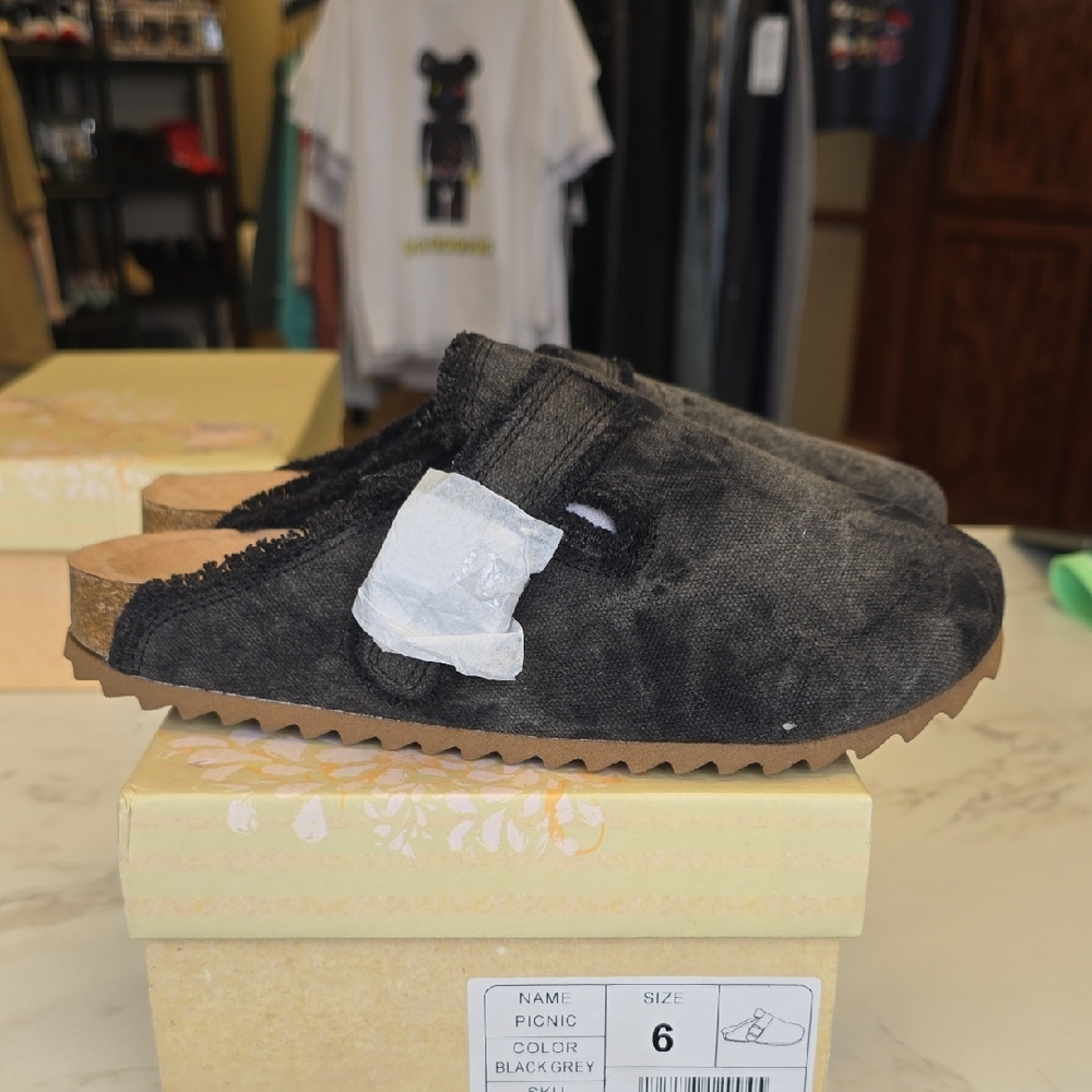 Very G Black Slip-On Sandals